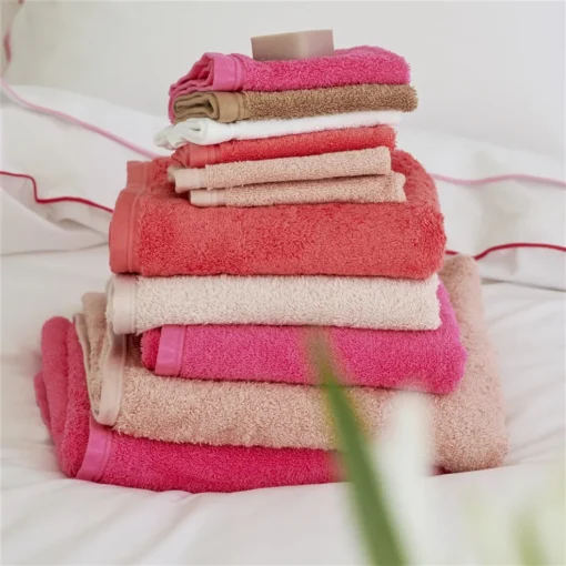Designers Guild - Loweswater - Fuchsia (økologisk bomuld) - Image 2